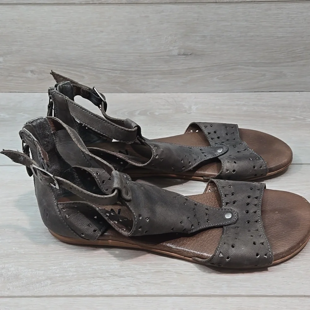 Roan By Bed Stu Women Kit Cut Out Ankle Leather Back Zip Sandals Shoes Sz 8